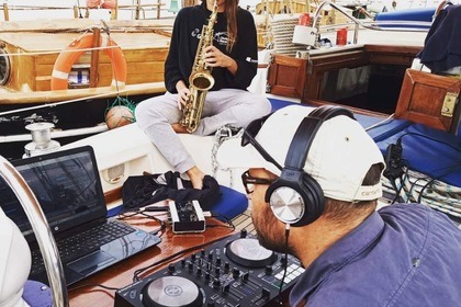 Descubre Barcelona desde el mar