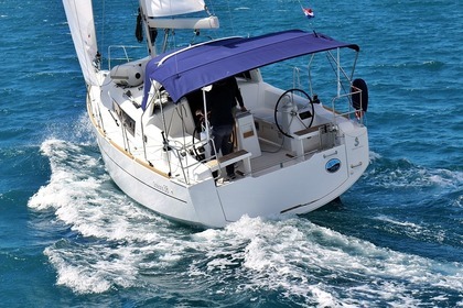Charter Sailboat BENETEAU OCEANIS 38.1 BT Sukošan