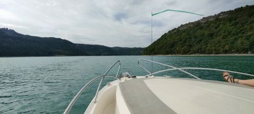 Lac de Vouglans Motorboat Quicksilver 635 alt tag text
