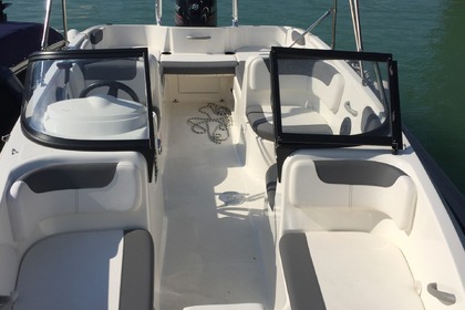 Hire Motorboat BAYLINER Element XL Annecy
