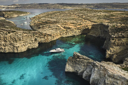 Sunseeker Predator 64