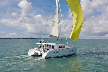 Rental Catamaran Lagoon 400 S2 Faro