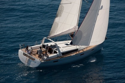 Hyra båt Segelbåt BENETEAU OCEANIS 45 Split