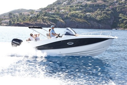 Quicksilver activ 755 sundeck