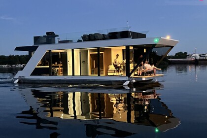 Hire Houseboat Solaryacht 50er Berlin