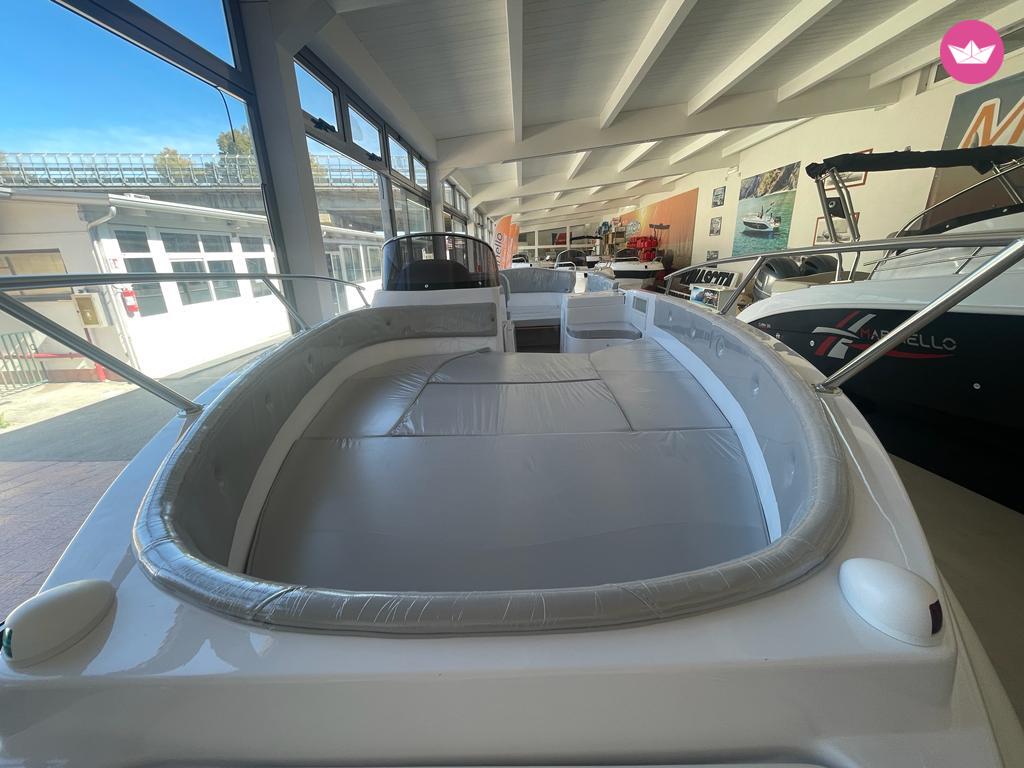 Bateau à moteur Marinello eden 22 150cv 7