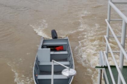 Relax aboard this houseboat in Pantanal