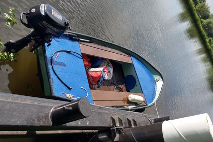 Hire Motorboat stalen vlet met buitenboordmotor Ter Aar