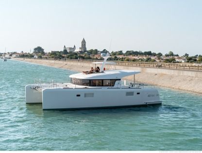 Charter Catamaran Lagoon My40 Cannes
