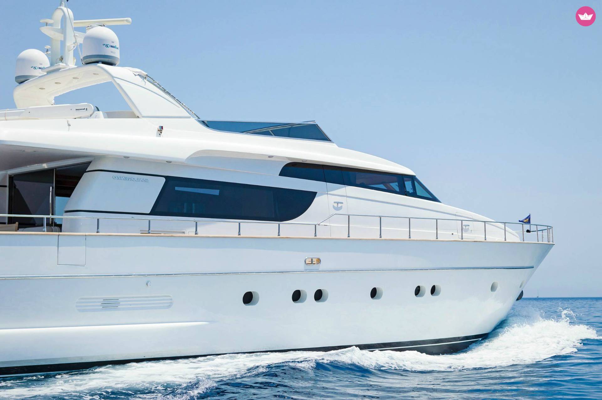 Charter Motorboat San Lorenzo 72 Athens