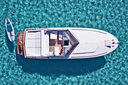 Hire Motorboat Tornado 38 TOP SECRET Palau