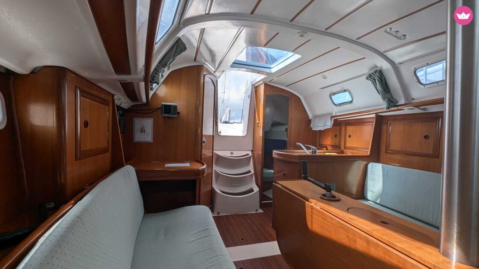 Voilier BENETEAU OCEANIS 311 CLIPPER DL 9.8m 2