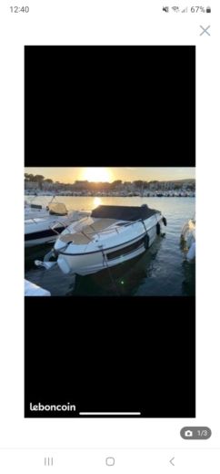 Motorboot in Hyères