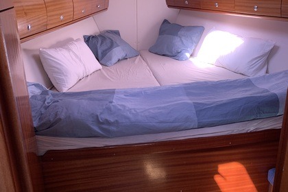 BAVARIA 38 perfectamente equipado