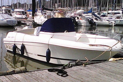 Charter Motorboat Jeanneau Cap Camarat 635 OPEN Pornic