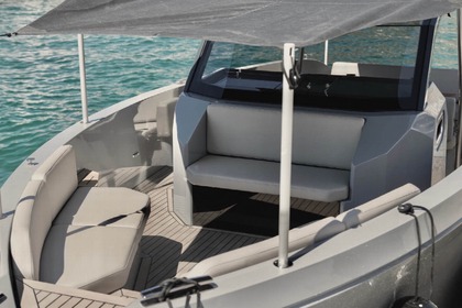 Charter Motorboat RAND BOATS RAND ESCAPE 30 Grimaud