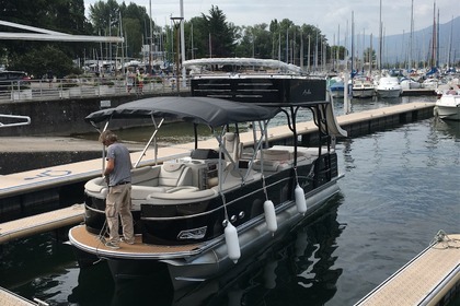 Hire Motorboat Avalon Pontoon paradise funship Aix-les-Bains