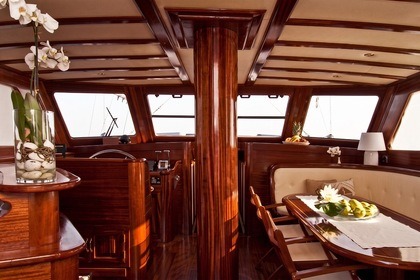 Hyra båt Guletbåt ETEMOGLU BOATYARD SAILING GULLET Gaeta