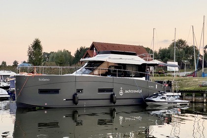 Charter Motorboat Futura 40 Solano Mikolajki