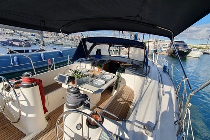 Ocean Star 44.1 with AC and Electric Generator