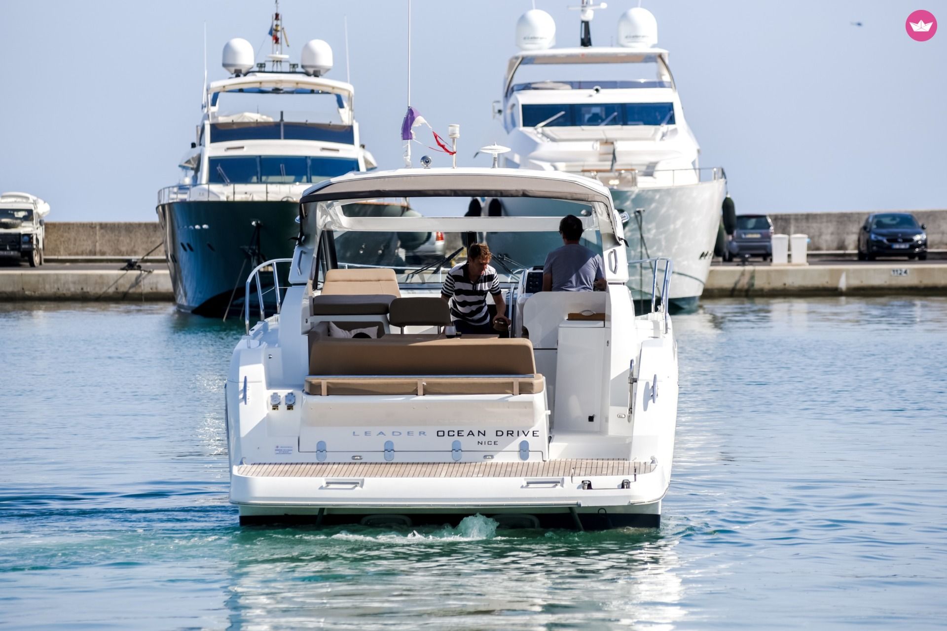 Bateau à moteur Jeanneau Leader36 à louer