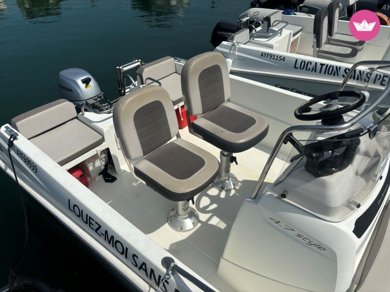 Bateau sans permis  Jeanneau Cap Camarat 4.7 Cc 6cv 3