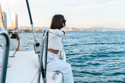 Catamaran premium charter