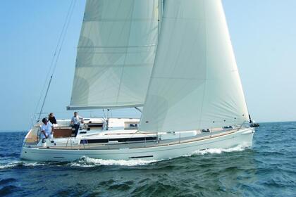 Rental Sailboat Dufour Yachts Dufour 450 GL La Trinité-sur-Mer