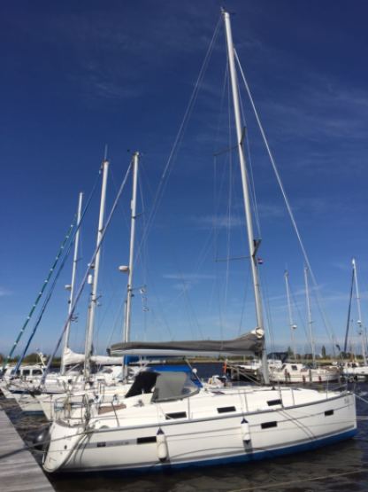 Charter Sailboat Bavaria Cruiser 36 - 3 Stavoren