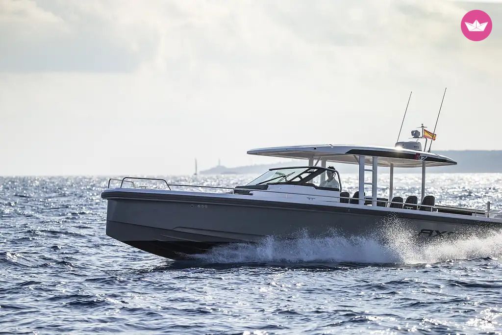 Bateau à moteur Axopar 37TT 700cv 3