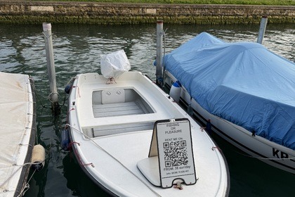 Charter Motorboat Elan 41 Lucija