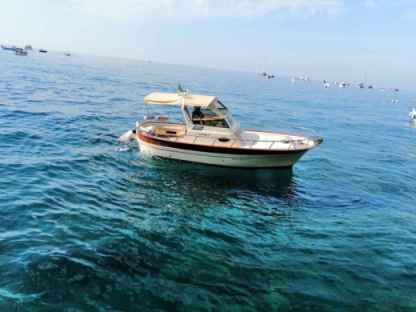 Charter Motorboat Itama Aprea Mare 7,50 Positano