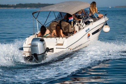 Aluguel Lancha Atlantic Marine Suncruiser 690 Pula