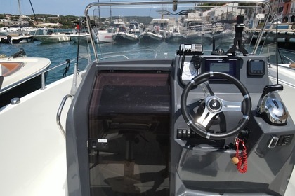 Hyra båt Motorbåt Beneteau Flyer 7.7 Spacedeck Mahón