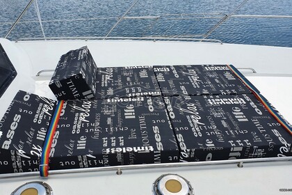 YACHT ZEN Fairline Squatron 50