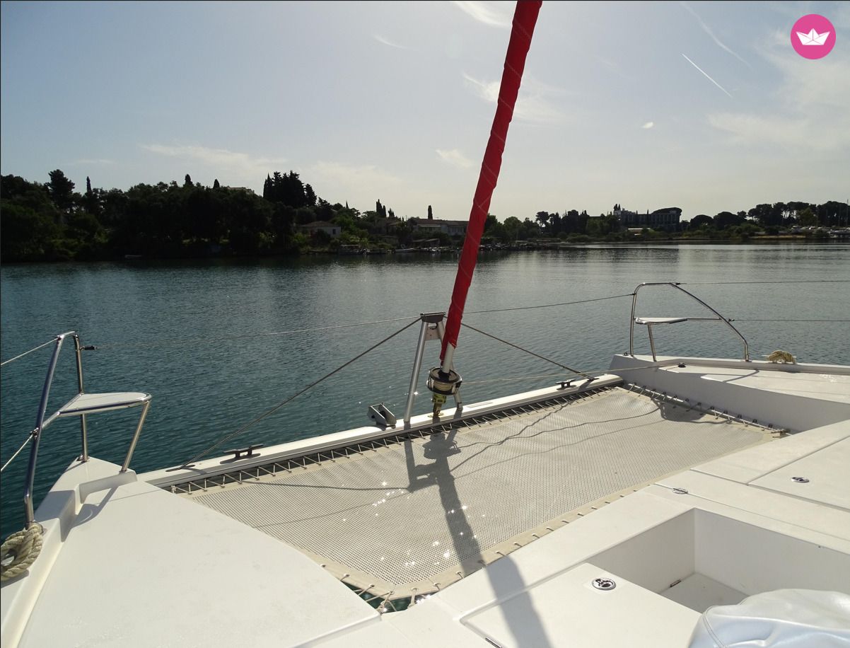 Catamaran Robertson & Caine Léopard 40 12m 4
