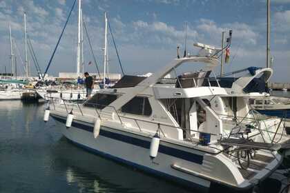 Rental Motorboat Guy Couach 1200 Fly Marbella