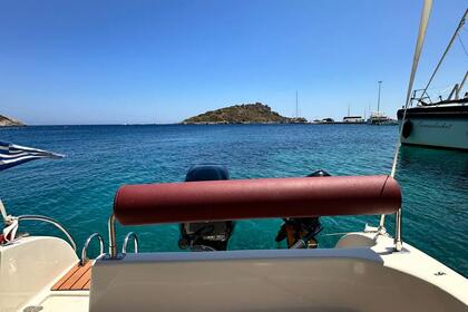 Karel Paxos 5 – Comfort & Space on the Water