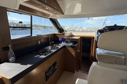 LUXURY 42 FLY BAVARIA YACHT