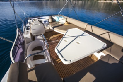 Luxury Motor Yacht Azimut 43 Fly in Dubrovnik Completely Renovated 2022