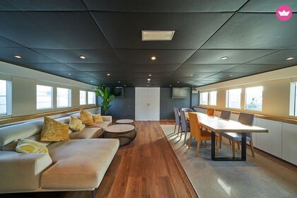 Alquiler Yate a motor yate eventos Ibiza