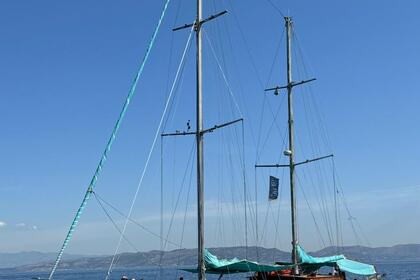 Traditional Yacht Experience · Cruise in Athens