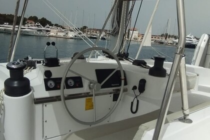 Hire Catamaran Catana Group Bali 4.4 - 4 + 2 cab. Trogir