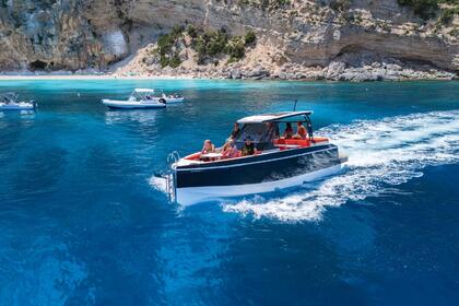 Charter Motorboat De Antonio De Antonio Yacht D29 Cala Gonone
