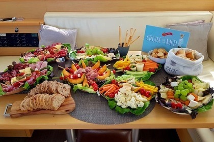 Dzień wycieczki katamaranem w Cannes