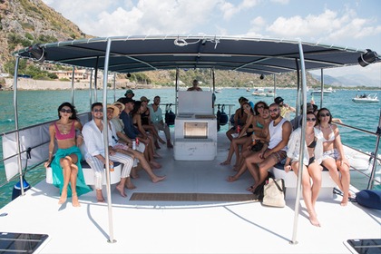 Noleggio Catamarano Catmarine 39 Passenger Terracina