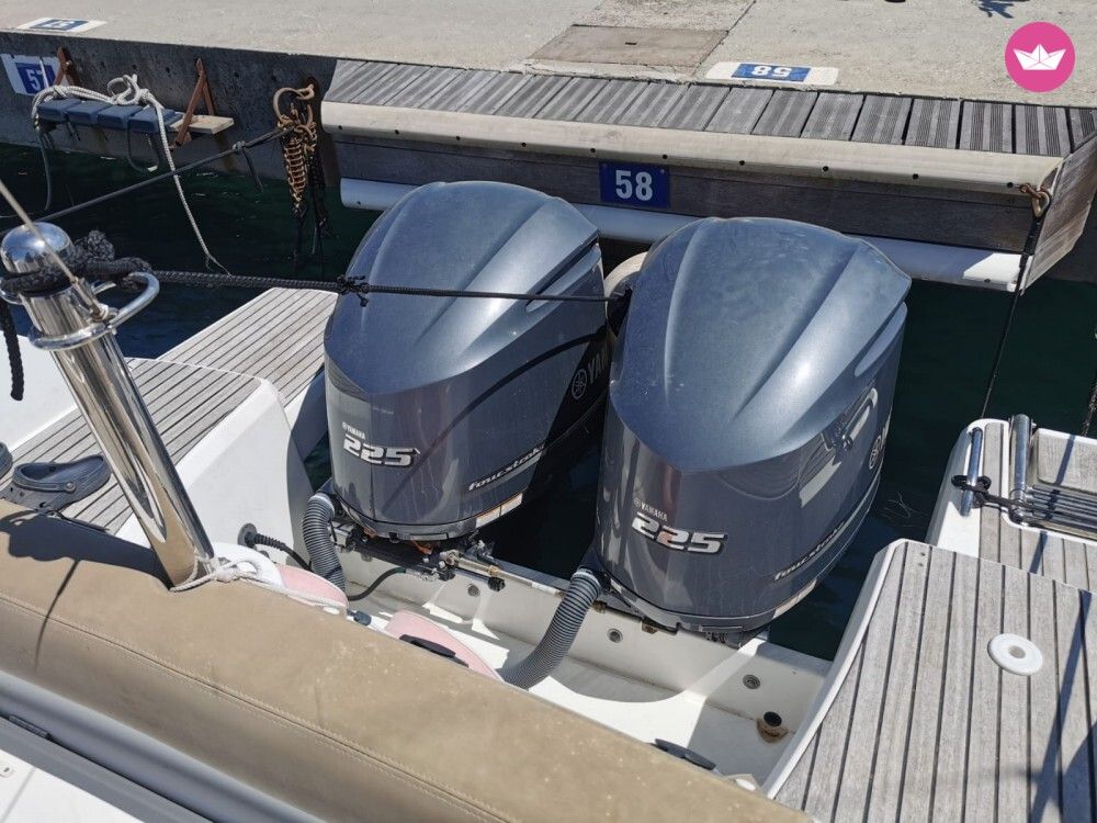 Bateau à moteur Jeanneau Cap Camarat 450cv 3