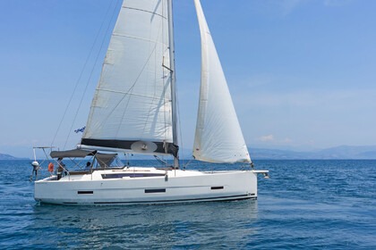 Charter Sailboat  Dufour 430 Limenas Avdiron