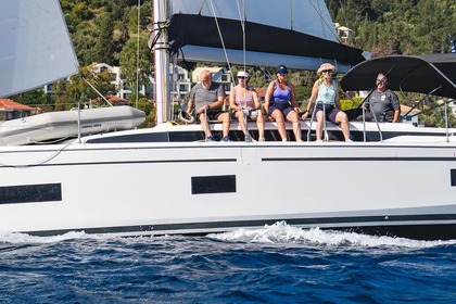 Noleggio Barca a vela Bavaria C 38 Lefkada