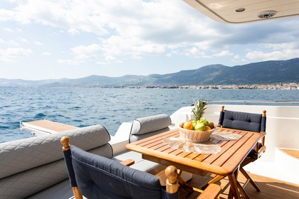 Explore Adriatic - Sunseeker 48ft FLY